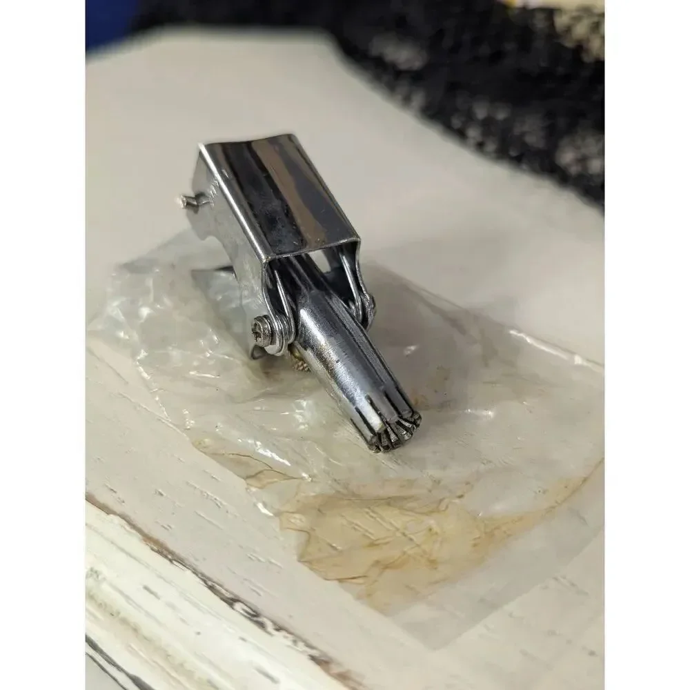 VINTAGE Chadwick Miller Rotary Nose Clipper!